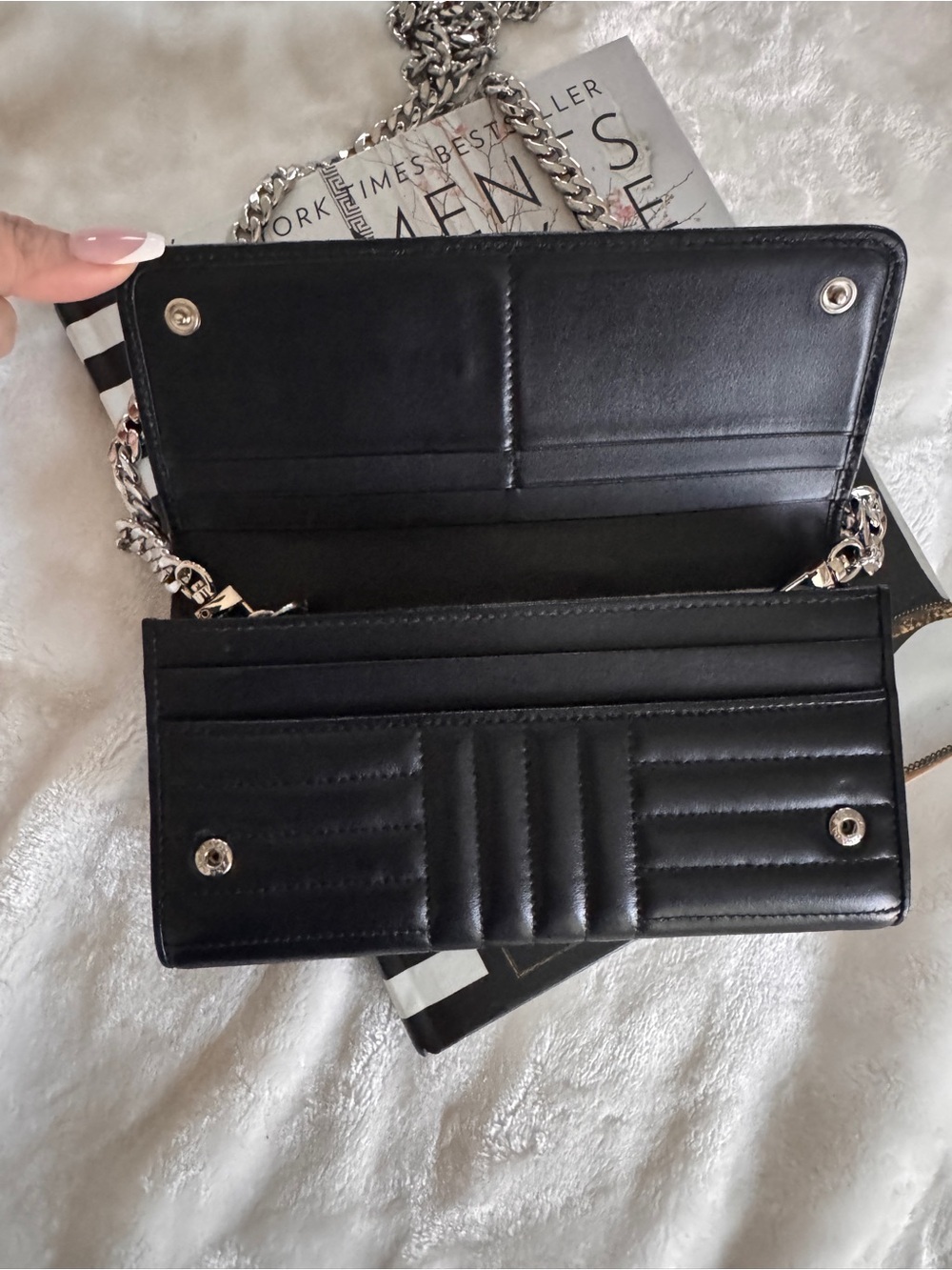 Authentic Prada Black Quilted Leather Chain Crossbody - Picture 3 of 9